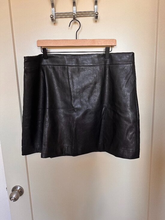 J. Crew Dresses & Skirts - NWT J. Crew Faux Leather Mini Skirt 20